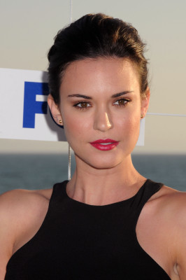 Odette Yustman pic #396397