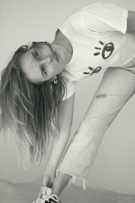 Olivia DeJonge pic #1194192