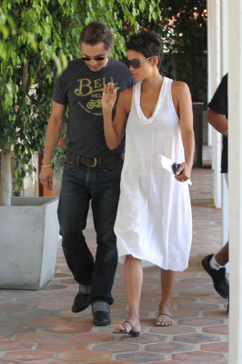 photo 11 in Olivier Martinez gallery [id533705] 2012-09-18 00:00:00