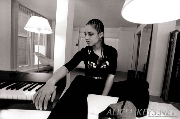 photo 14 in Alicia Keys gallery [id93258] 2008-05-26 00:00:00