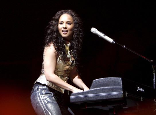 Alicia Keys pic #116943