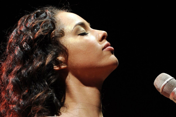 photo 6 in Alicia Keys gallery [id116937] 2008-11-21 00:00:00