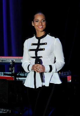 photo 15 in Alicia Keys gallery [id449459] 2012-02-21 00:00:00