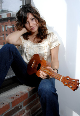 Gina Gershon pic #629928