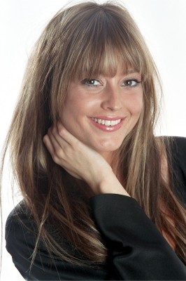photo 20 in Holly Valance gallery [id75190] -0001-11-30 00:00:00