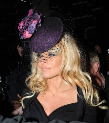 Pamela Anderson pic #218679