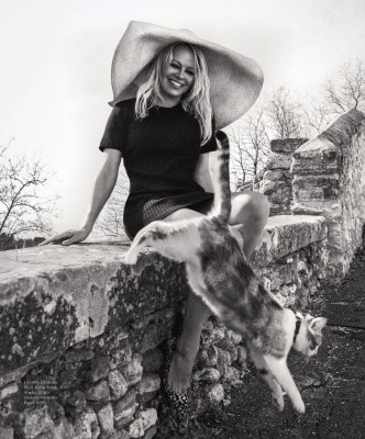 Pamela Anderson pic #1143543