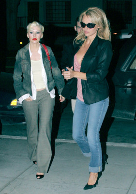 Pamela Anderson pic #485342