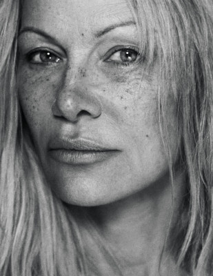 Pamela Anderson pic #1323690
