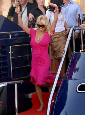 Pamela Anderson pic #734890