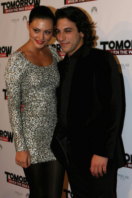 Phoebe Tonkin pic #481883
