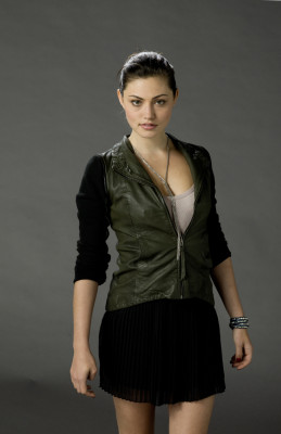 Phoebe Tonkin pic #505067