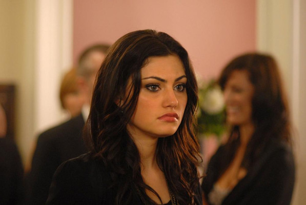 Phoebe Tonkin pic #488399