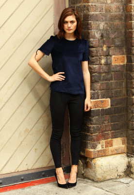 Phoebe Tonkin pic #620336