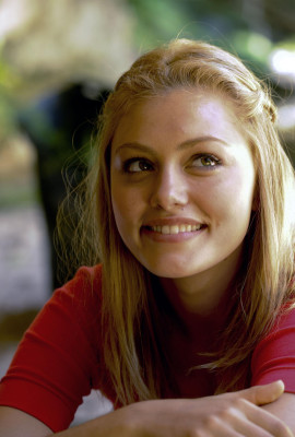 Phoebe Tonkin pic #484891