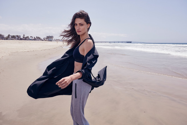 Phoebe Tonkin pic #793402