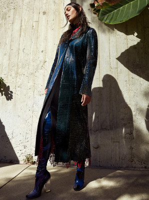 Phoebe Tonkin pic #815623