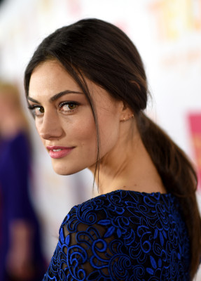 Phoebe Tonkin pic #747282