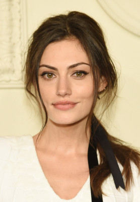 Phoebe Tonkin pic #767820