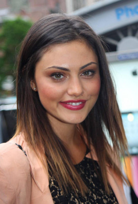 Phoebe Tonkin pic #473983