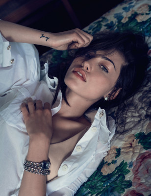 Phoebe Tonkin pic #764215