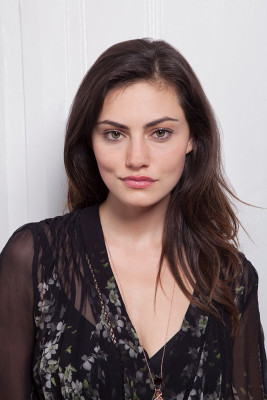 Phoebe Tonkin pic #779169