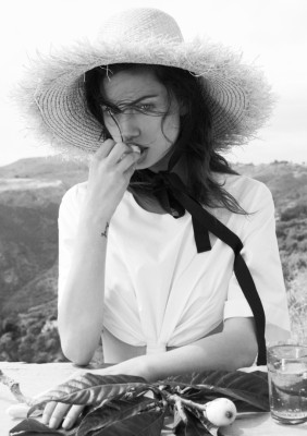 Phoebe Tonkin pic #791161