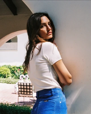 Phoebe Tonkin pic #1309567