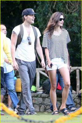 Phoebe Tonkin pic #772198