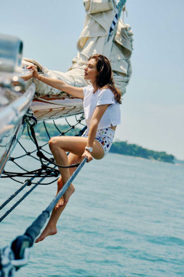 Phoebe Tonkin pic #1161842