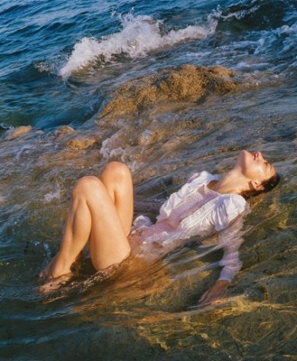 Phoebe Tonkin pic #1187342
