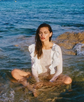 Phoebe Tonkin pic #1187341
