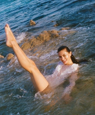 Phoebe Tonkin pic #1187340
