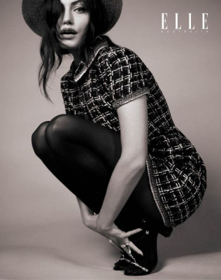 Phoebe Tonkin pic #1204498