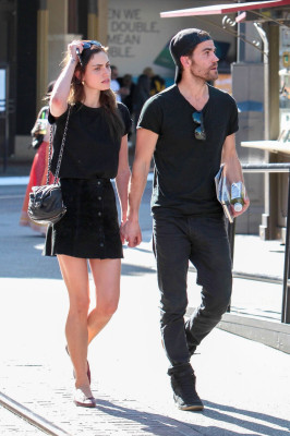 Phoebe Tonkin pic #930427