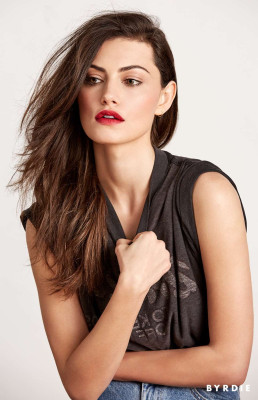 Phoebe Tonkin pic #839892