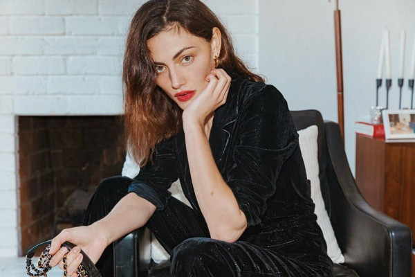 Phoebe Tonkin pic #1028092