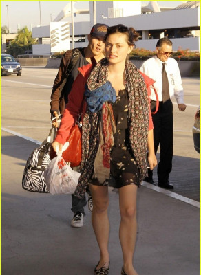 Phoebe Tonkin pic #477824
