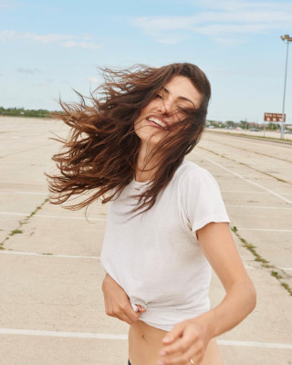 Phoebe Tonkin pic #826693