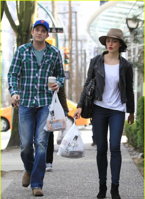 Phoebe Tonkin pic #478362