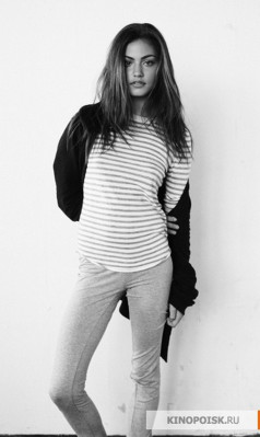 Phoebe Tonkin pic #163351