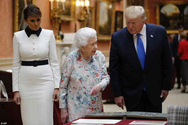 Queen Elizabeth ll  pic #1142336