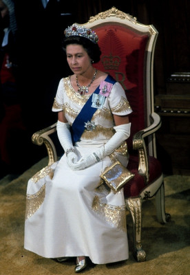 Queen Elizabeth ll  pic #495729