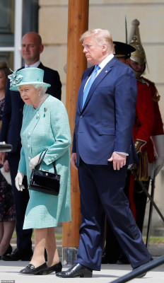 Queen Elizabeth ll  pic #1142330