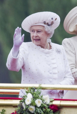 Queen Elizabeth ll  pic #497918