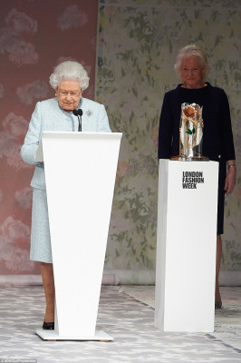 Queen Elizabeth ll  pic #1013013