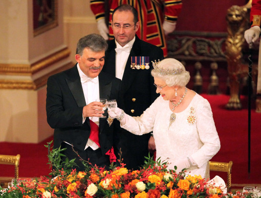 Queen Elizabeth ll  pic #708746