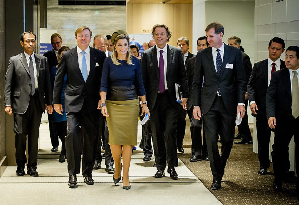 Queen Maxima of Netherlands pic #738438
