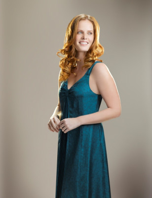 Rebecca Mader pic #810218