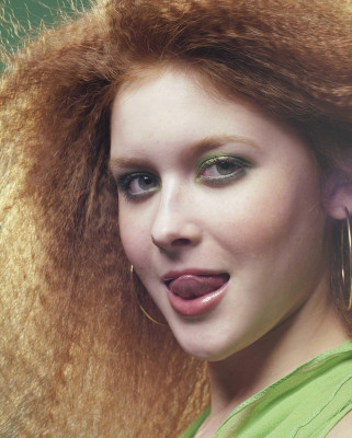 photo 27 in Renee Olstead gallery [id294284] 2010-10-11 00:00:00